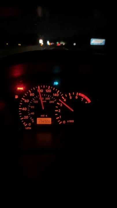2000 Mitsubishi Eclipse 3rd Gen - Image 7 of 8