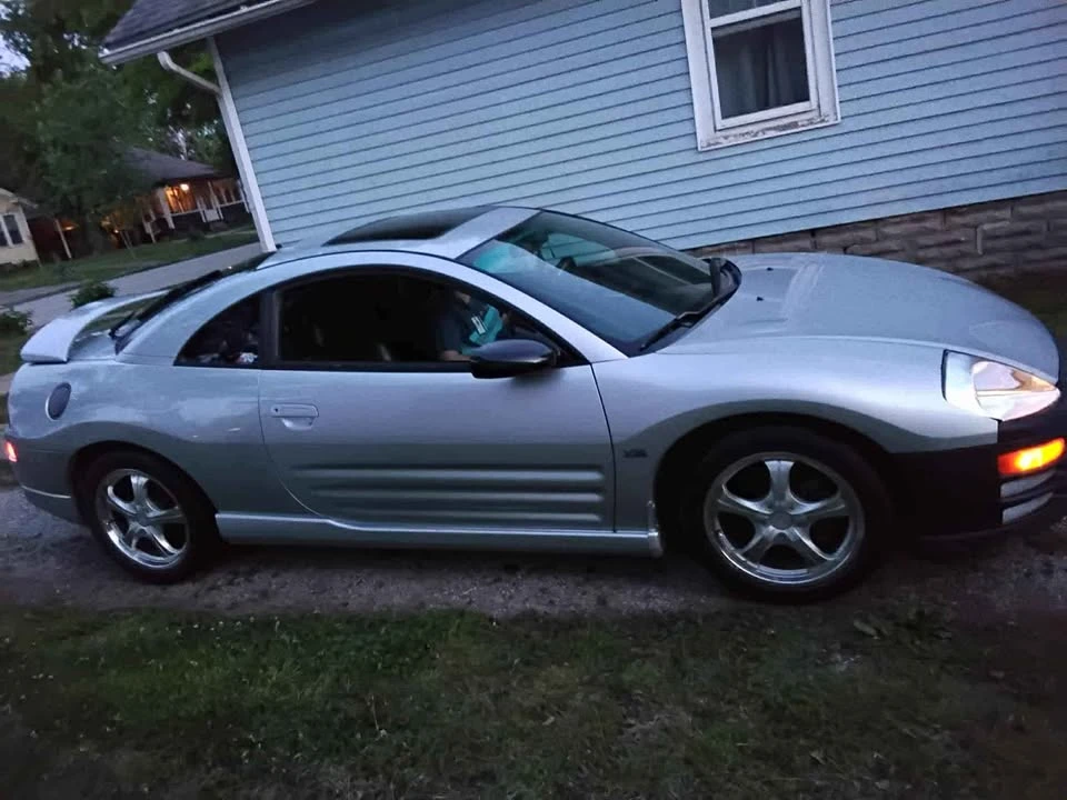 2000 Mitsubishi Eclipse 3rd Gen - Image 2 of 7
