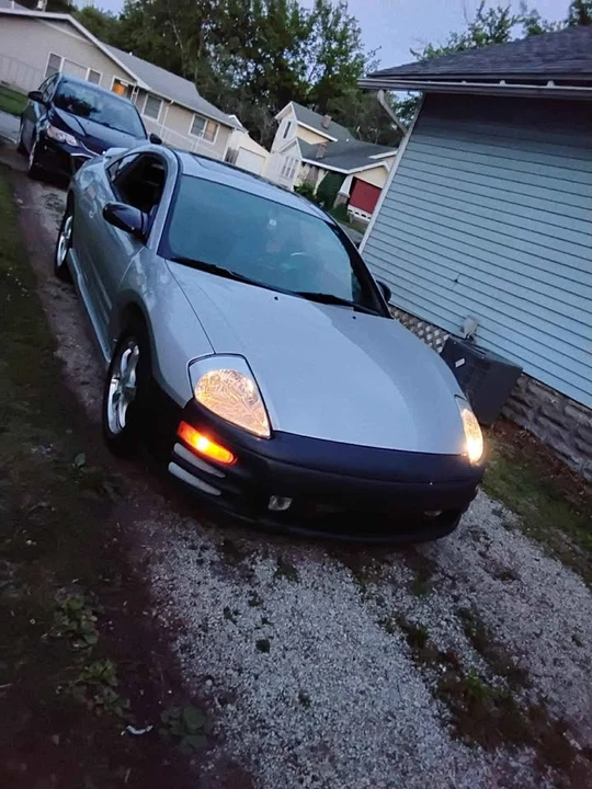 2000 Mitsubishi Eclipse 3rd Gen - Image 3 of 7