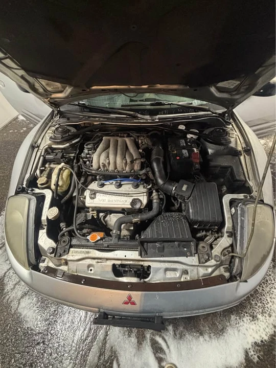 2000 Mitsubishi Eclipse 3rd Gen - Image 10 of 17