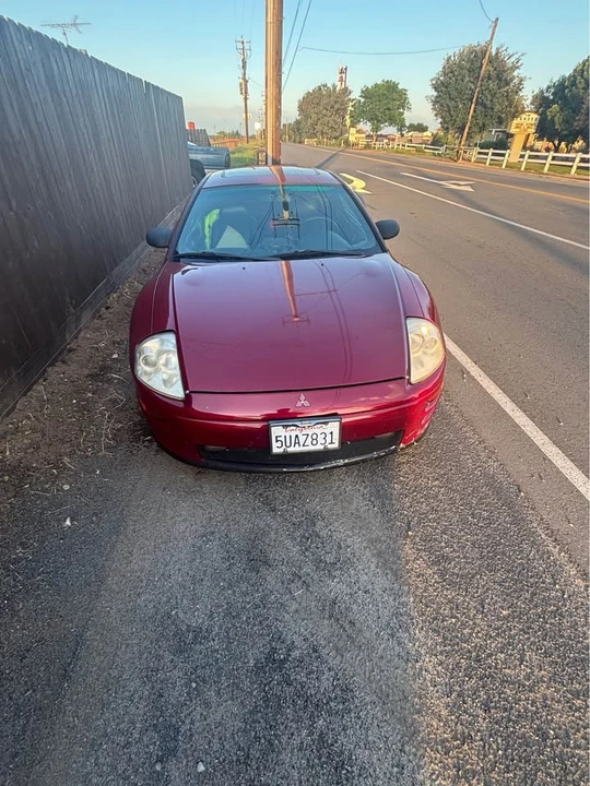 2000 Mitsubishi Eclipse 3rd Gen - Image 2 of 4