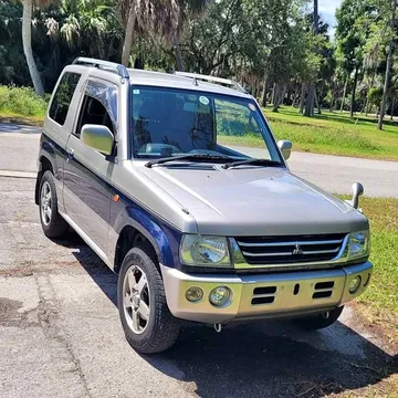 2000 Mitsubishi Pajero Mini