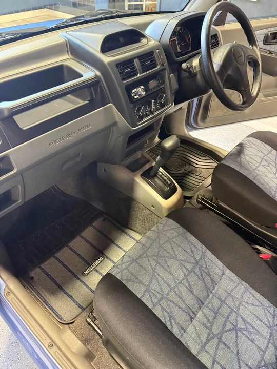 2000 Mitsubishi Pajero/Montero - Image 14 of 20