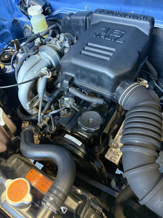 2000 Mitsubishi Pajero/Montero - Image 18 of 20