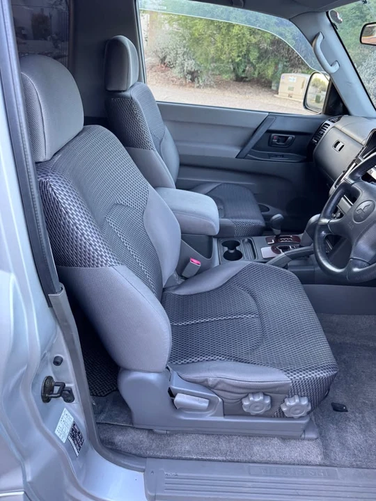 2000 Mitsubishi Pajero/Montero 3rd Gen - Image 11 of 20