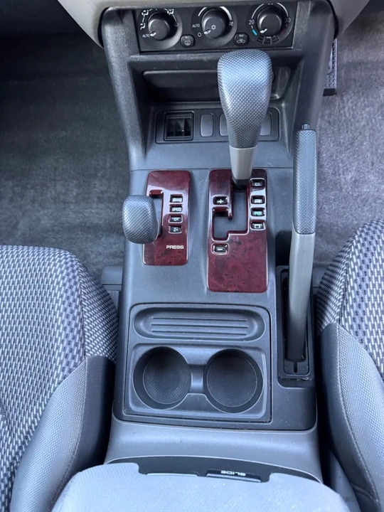 2000 Mitsubishi Pajero/Montero 3rd Gen - Image 19 of 20