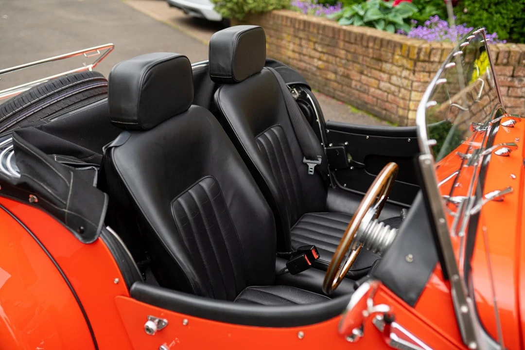 2000 Morgan Plus 8 - Image 29 of 30