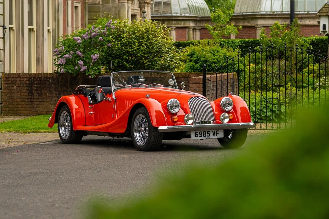 2000 Morgan Plus 8 - Image 2 of 30