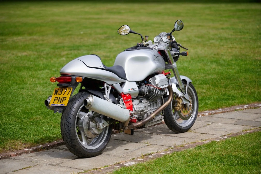 2000 Moto Guzzi - Image 28 of 31
