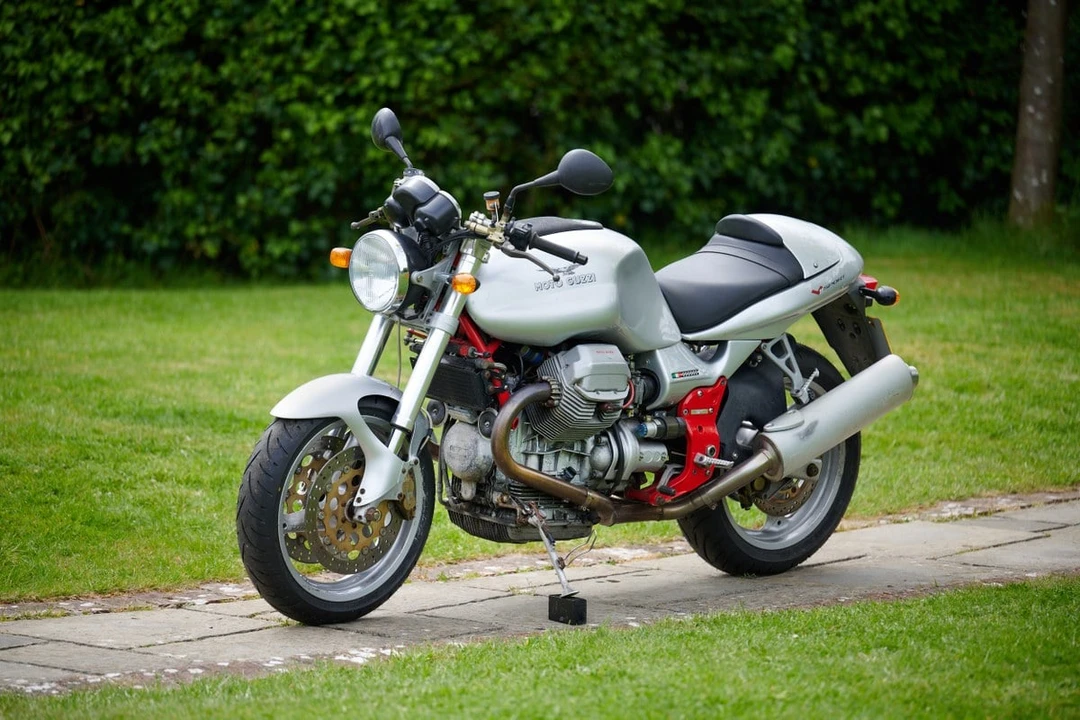 2000 Moto Guzzi - Image 20 of 31