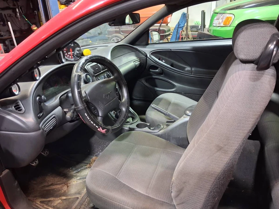 2000 Ford SN95 Mustang - Image 8 of 9
