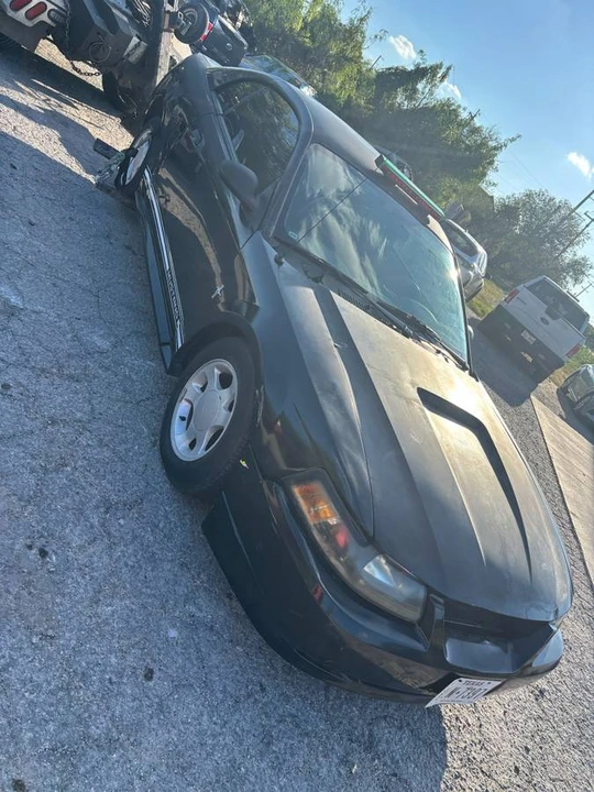 2000 Ford SN95 Mustang - Image 3 of 9