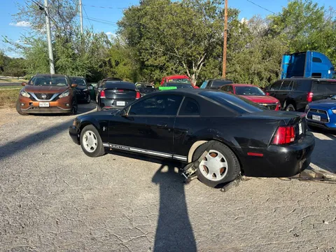 2000 Ford Mustang V6
