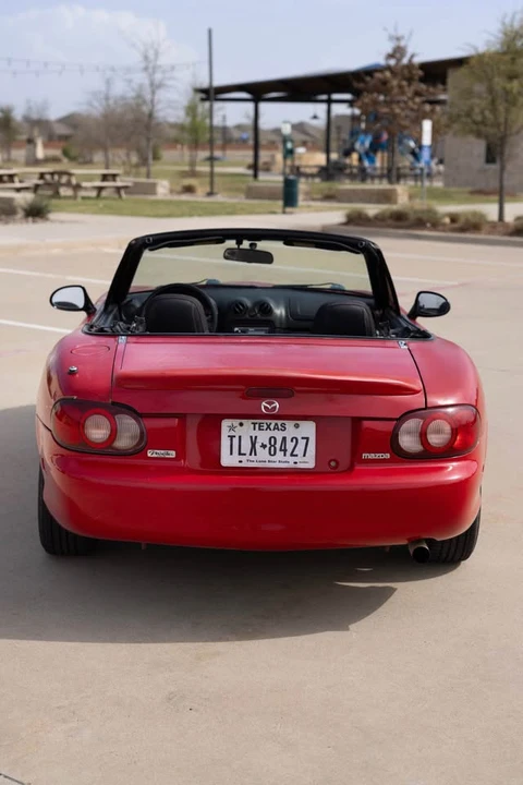 2000 Mazda NB MX-5 Miata - Image 8 of 9