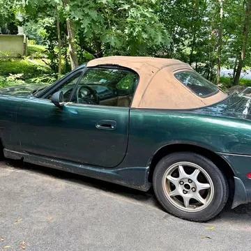 2000 Mazda MX-5 Miata NB