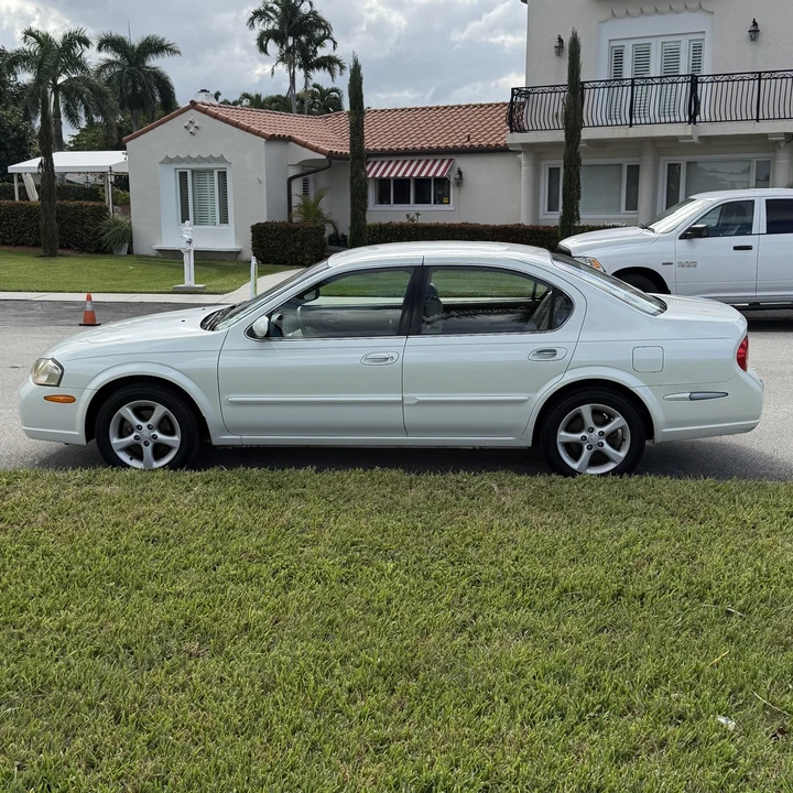 2000 Nissan Maxima 5th Gen - Image 7 of 12