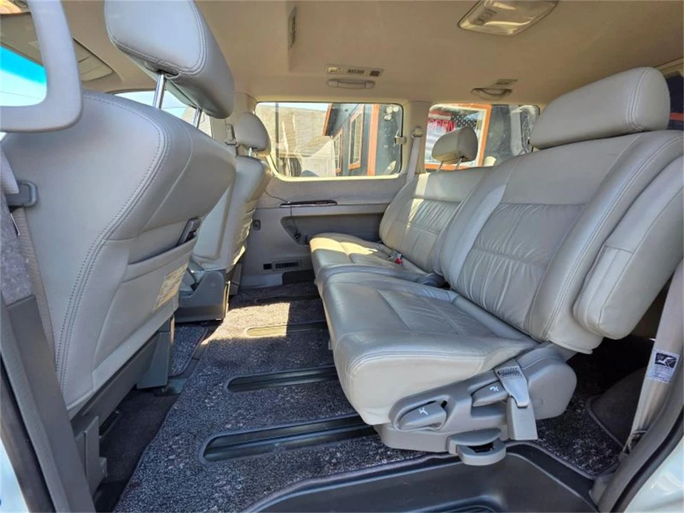 2000 Nissan Elgrand 1st Gen - Image 11 of 24