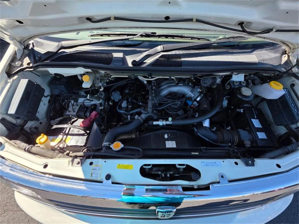 2000 Nissan Elgrand 1st Gen - Image 21 of 24
