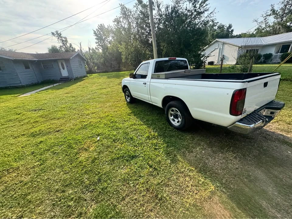 2000 Nissan Frontier 1st Gen - Image 5 of 7