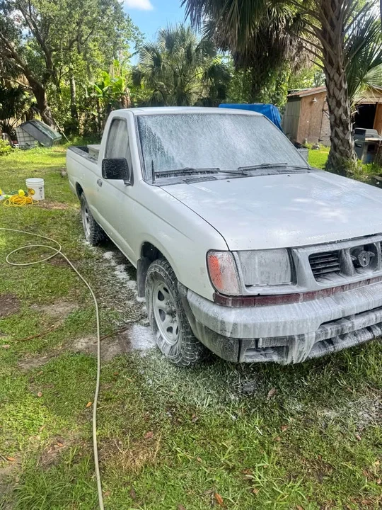 2000 Nissan Frontier 1st Gen - Image 3 of 7