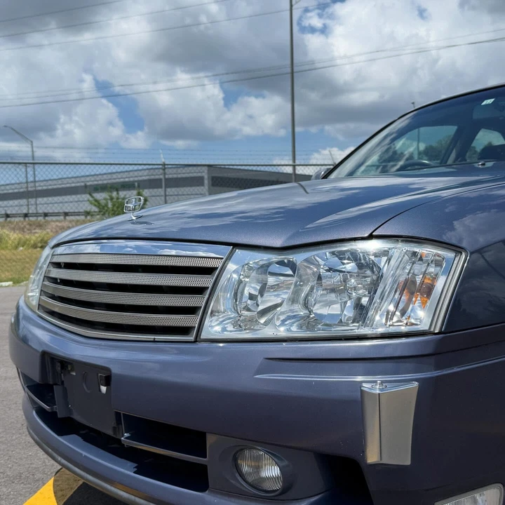 2000 Nissan Gloria 11th Gen - Image 2 of 10