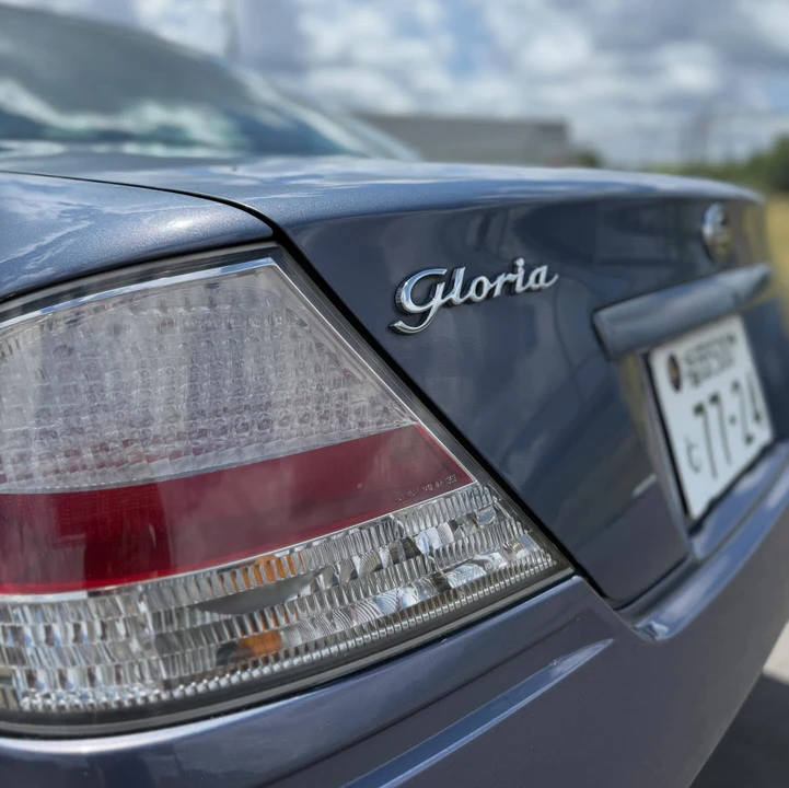 2000 Nissan Gloria 11th Gen - Image 4 of 10