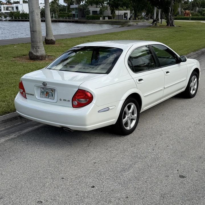 2000 Nissan Maxima 5th Gen - Image 12 of 12