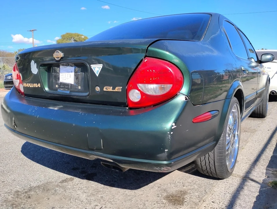 2000 Nissan Maxima 5th Gen - Image 3 of 5