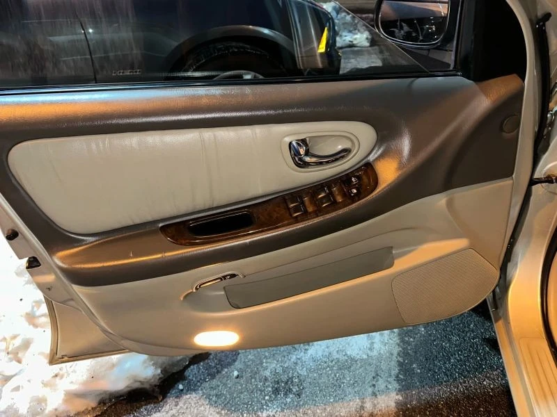 2000 Nissan Maxima 5th Gen - Image 6 of 12