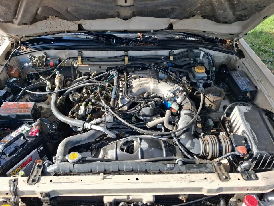 2000 Nissan Pathfinder 2nd Gen - Image 3 of 10