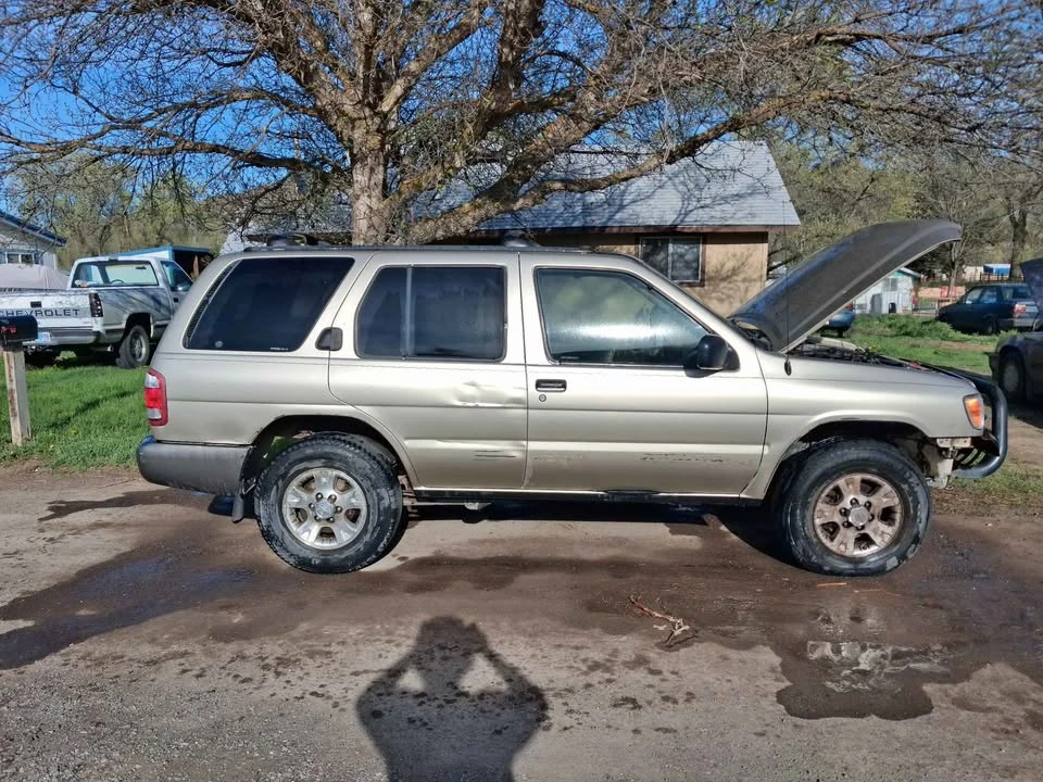 2000 Nissan Pathfinder 2nd Gen - Image 4 of 10