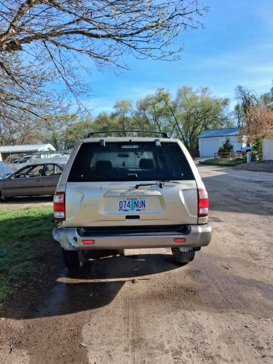 2000 Nissan Pathfinder 2nd Gen - Image 5 of 10