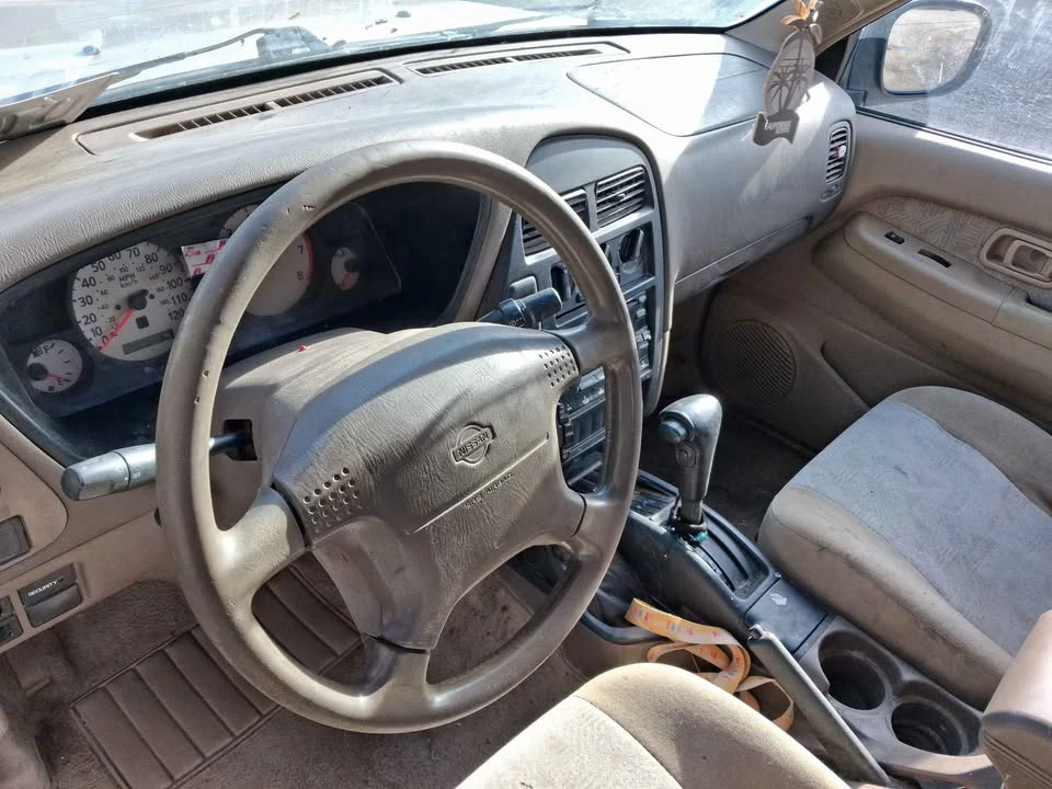 2000 Nissan Pathfinder 2nd Gen - Image 6 of 10
