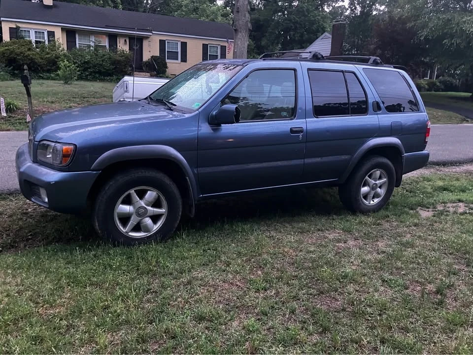 2000 Nissan Pathfinder 2nd Gen - Image 2 of 16
