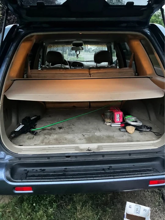 2000 Nissan Pathfinder 2nd Gen - Image 6 of 16