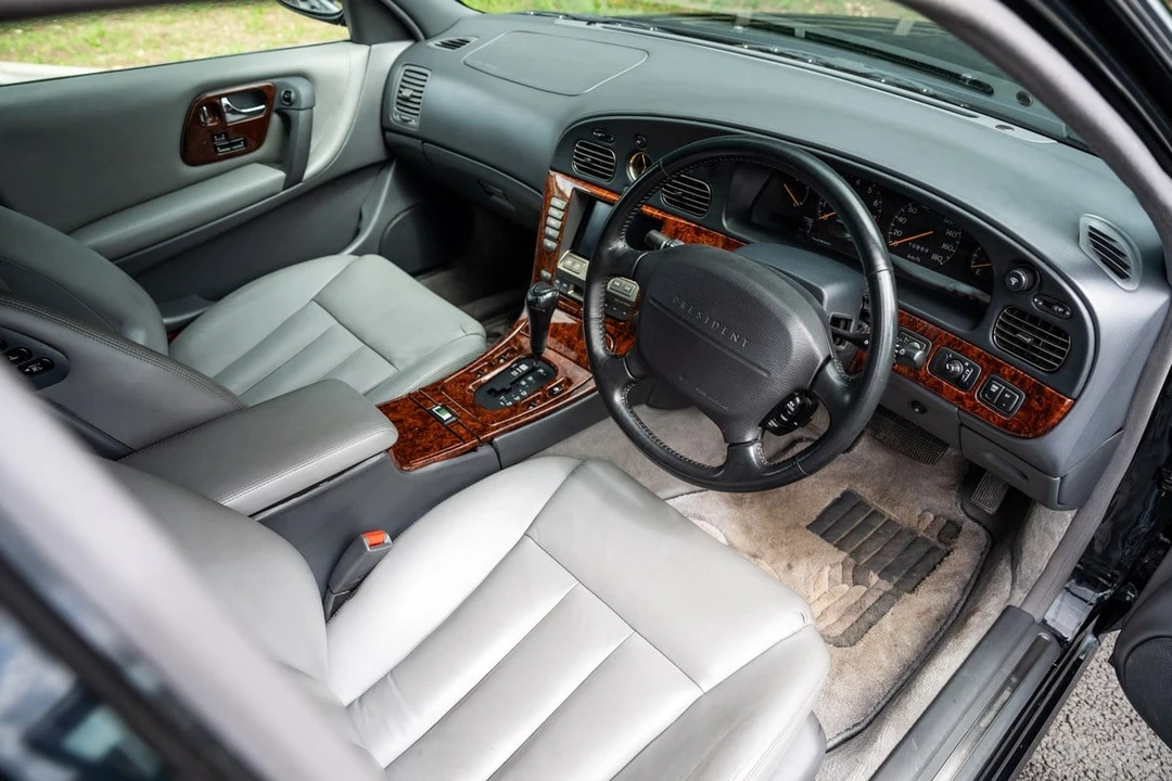 2000 Nissan President 3rd Gen - Image 6 of 30
