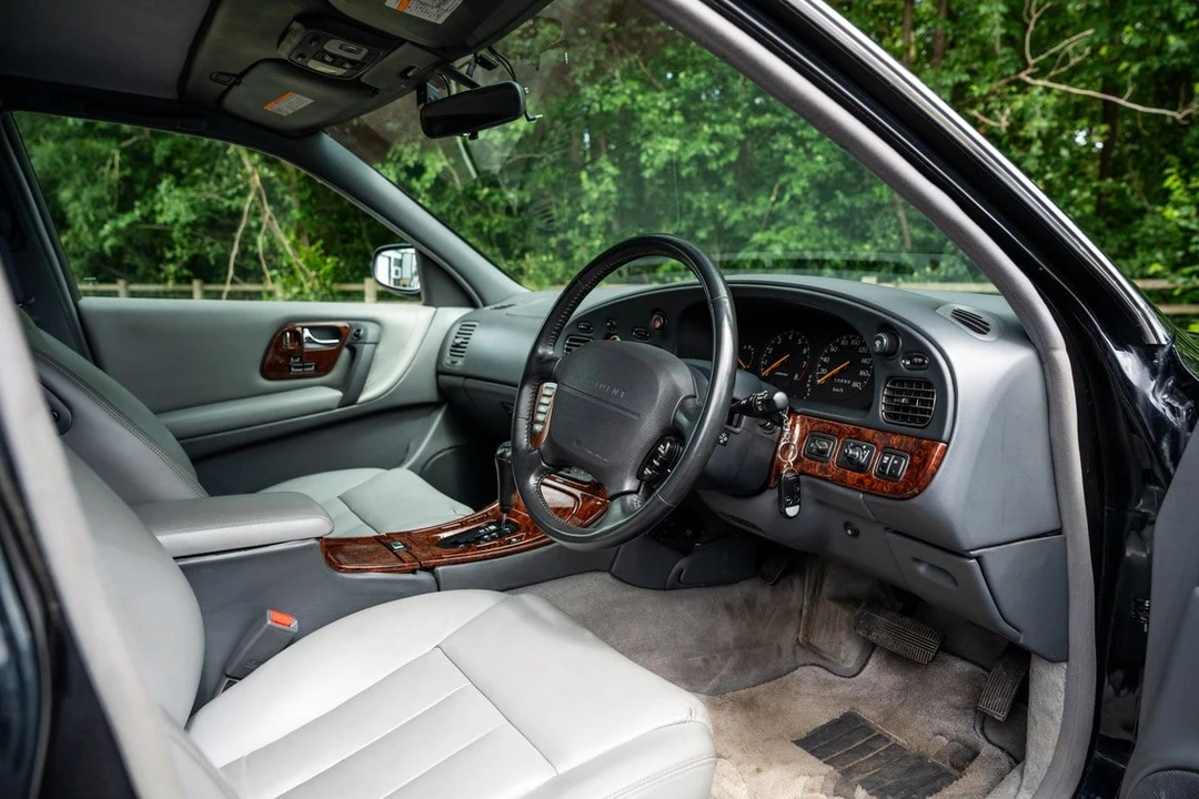 2000 Nissan President 3rd Gen - Image 29 of 30