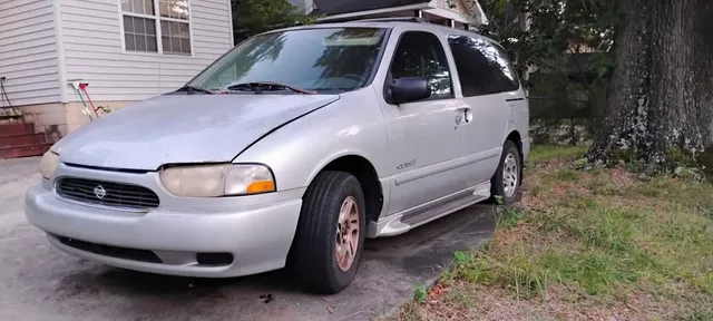 2000 Nissan Quest GXE Minivan