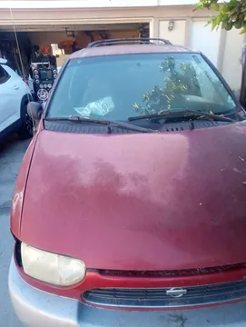 2000 Nissan Quest GXE Minivan