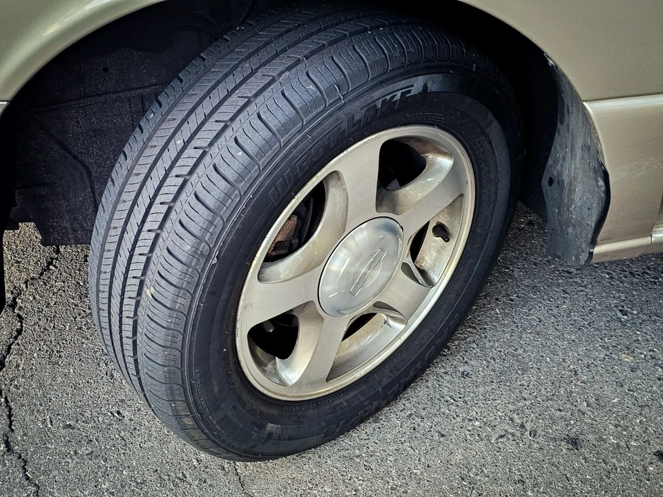 2000 Nissan Quest - Image 7 of 20