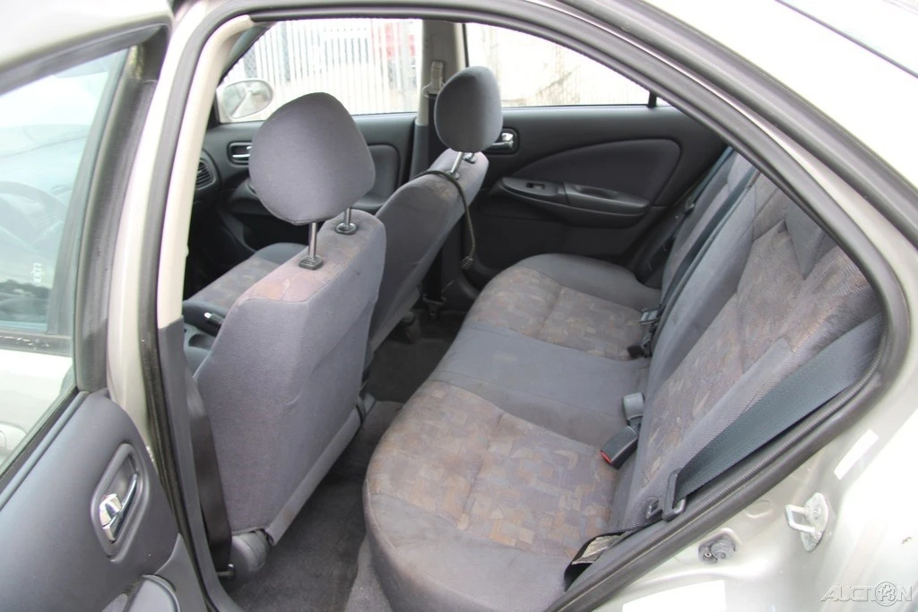 2000 Nissan Sentra 5th Gen - Image 18 of 21