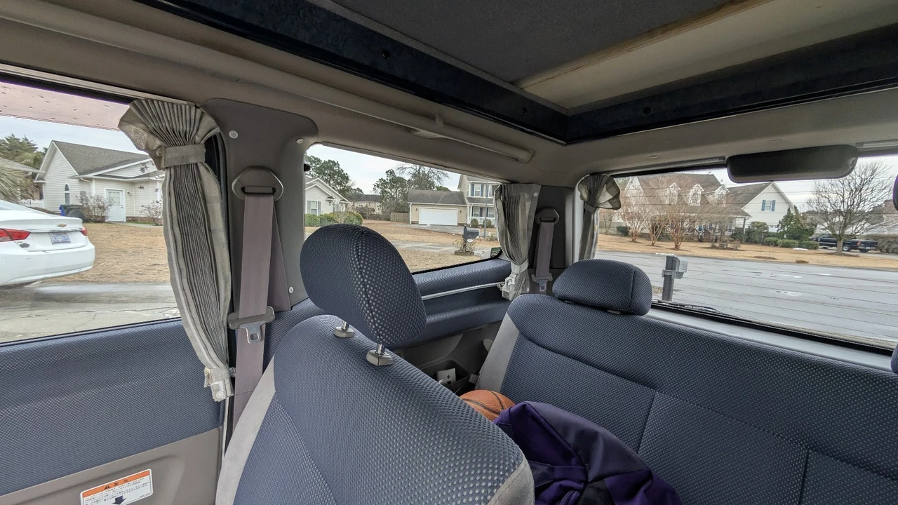 2000 Nissan Serena 2nd Gen - Image 25 of 31