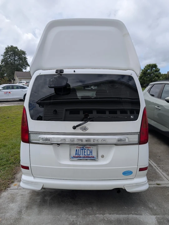 2000 Nissan Serena 2nd Gen - Image 2 of 31
