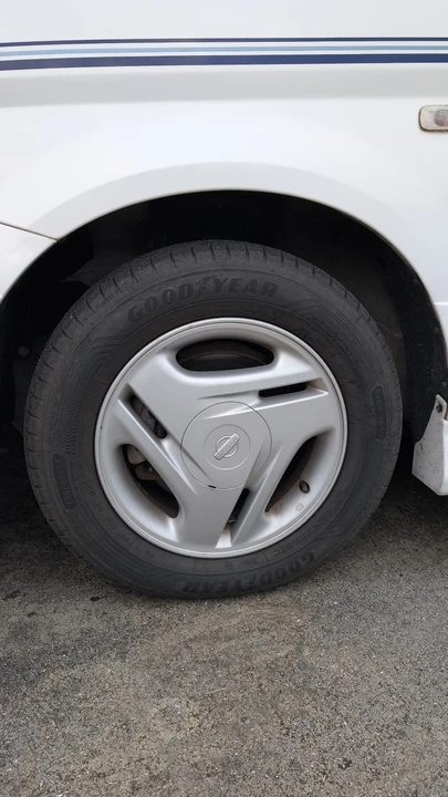 2000 Nissan Serena 2nd Gen - Image 18 of 31