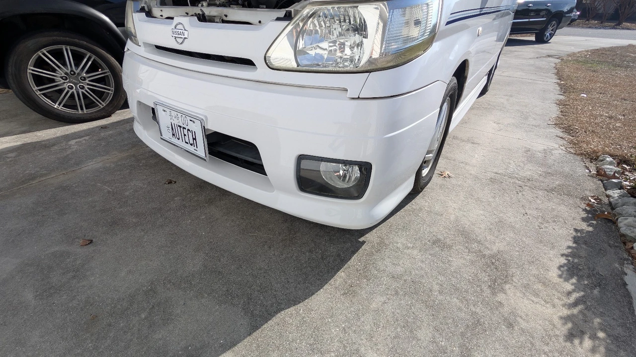 2000 Nissan Serena 2nd Gen - Image 13 of 31
