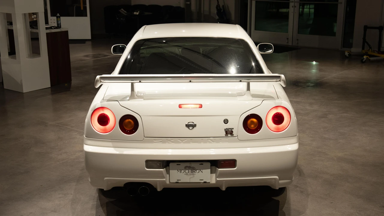 2000 Nissan R34 Skyline GT-R 10th Gen - Image 10 of 31