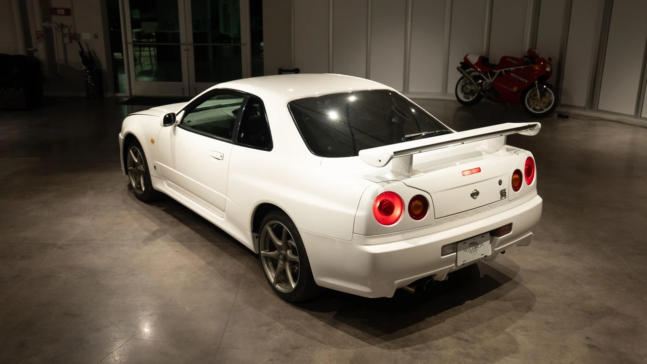 2000 Nissan R34 Skyline GT-R 10th Gen - Image 8 of 31