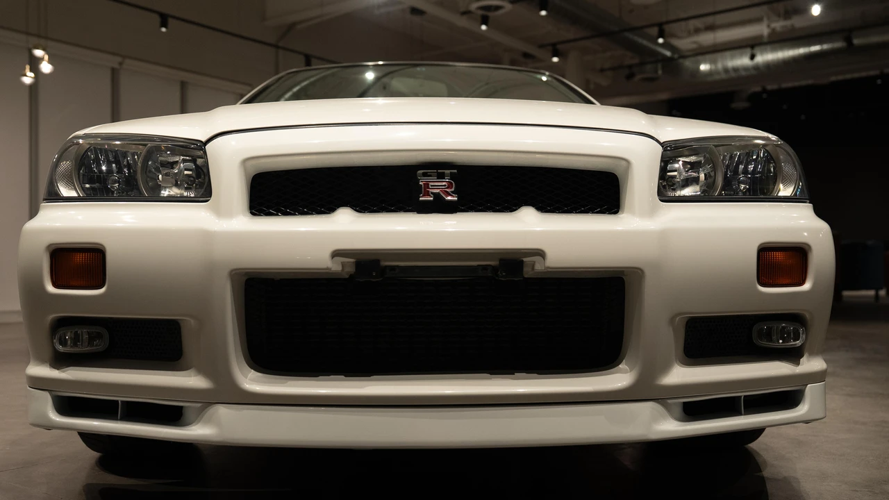 2000 Nissan R34 Skyline GT-R 10th Gen - Image 6 of 31