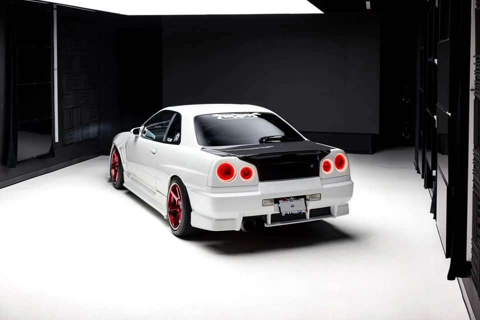 2000 Nissan R34 Skyline 10th Gen - Image 4 of 5