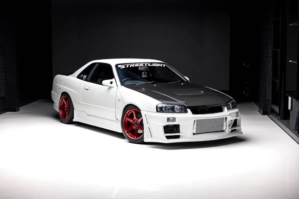 2000 Nissan R34 Skyline 10th Gen - Image 2 of 5